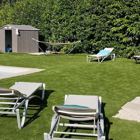 Semesterbostad Familly 10 Min Du Circuit 15 Min De Boulerie Jump Et 1h30 De Paris Saint Arnoult En Voiture Ou 55 Min En Train Pensez Aux Jo Changé